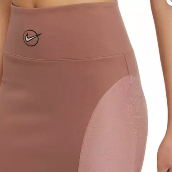 NWT Nike Women's Sportswear Icon Clash Skirt in Tan/Pink Combo 🤎🩷 3X - Picture 4 of 11